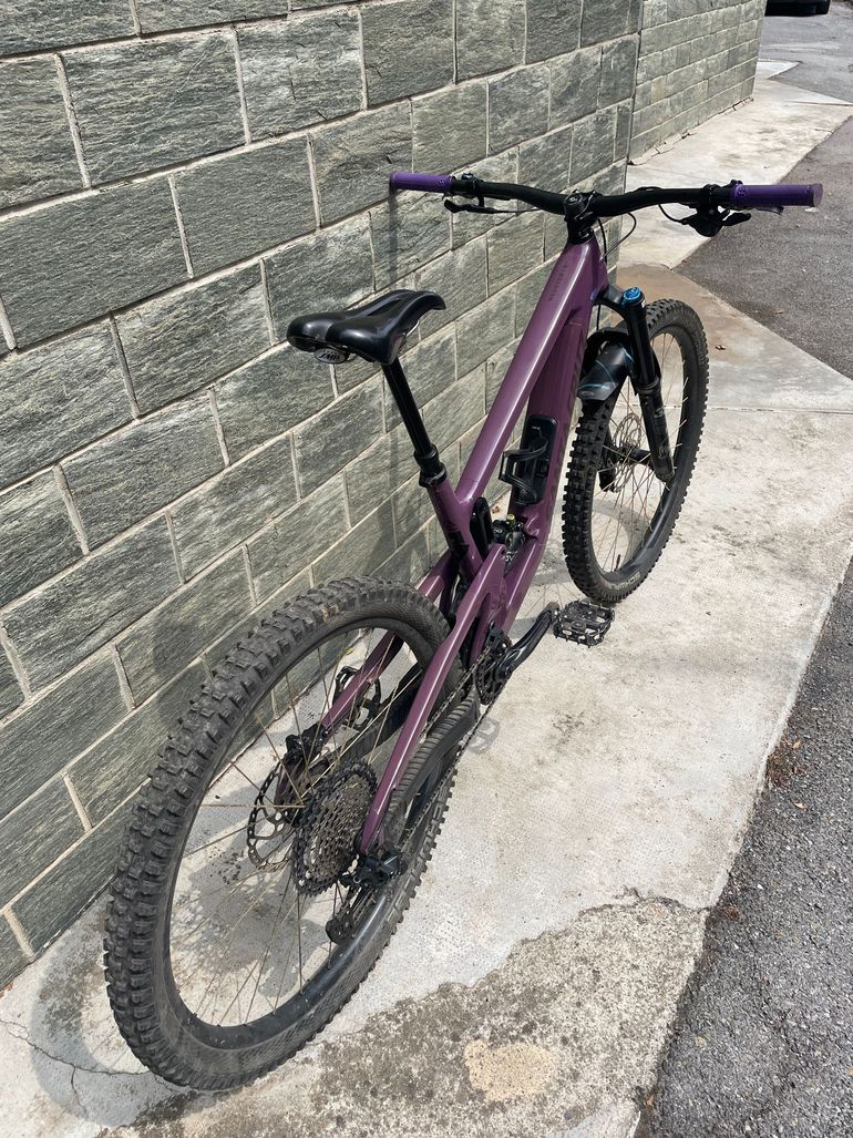 Used Santa Cruz Megatower v2 CC custom (Large) 2025 Mountainbike, Purple — image 3 of 6