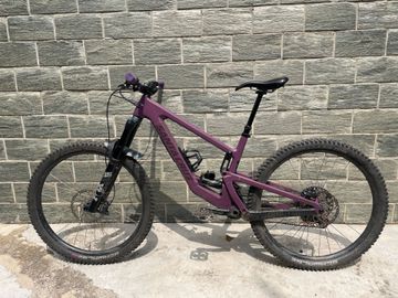Použité Santa Cruz Megatower v2 CC custom (Large) 2025 MTB