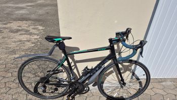 Used CUBE ATTAIN 2017 2017 Road & Gravel, Green — image 2 of 13