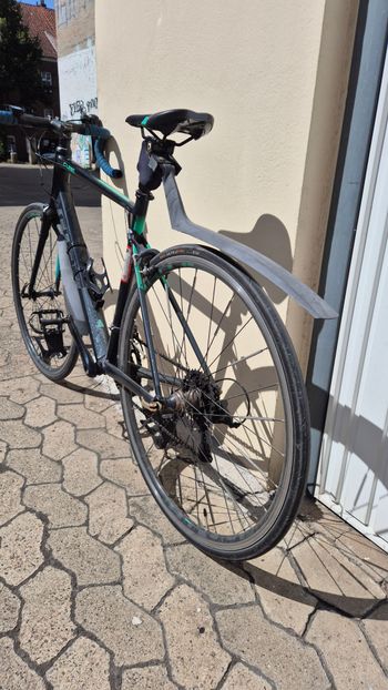 Used CUBE ATTAIN 2017 2017 Road & Gravel, Green — image 7 of 13