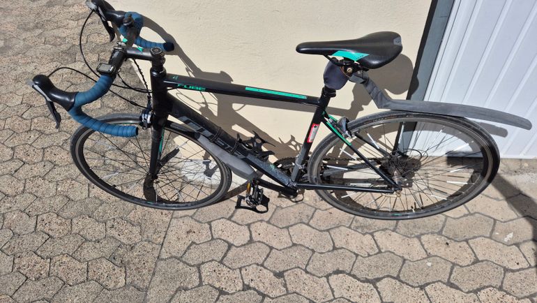 Used CUBE ATTAIN 2017 2017 Road & Gravel, Green — image 12 of 13