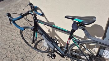 Used CUBE ATTAIN 2017 2017 Road & Gravel, Green — image 5 of 13
