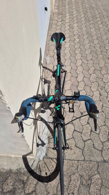 Used CUBE ATTAIN 2017 2017 Road & Gravel, Green — image 8 of 13