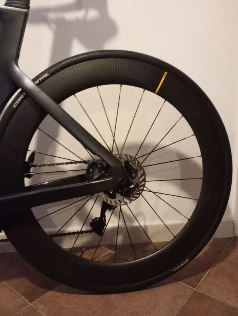 Canyon Aeroad CF SL 8 Disc 2021 2021 Road & Gravel usato, Nero — immagine 10 di 14