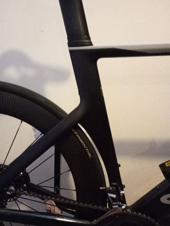 Canyon Aeroad CF SL 8 Disc 2021 2021 Road & Gravel usato, Nero — immagine 13 di 14