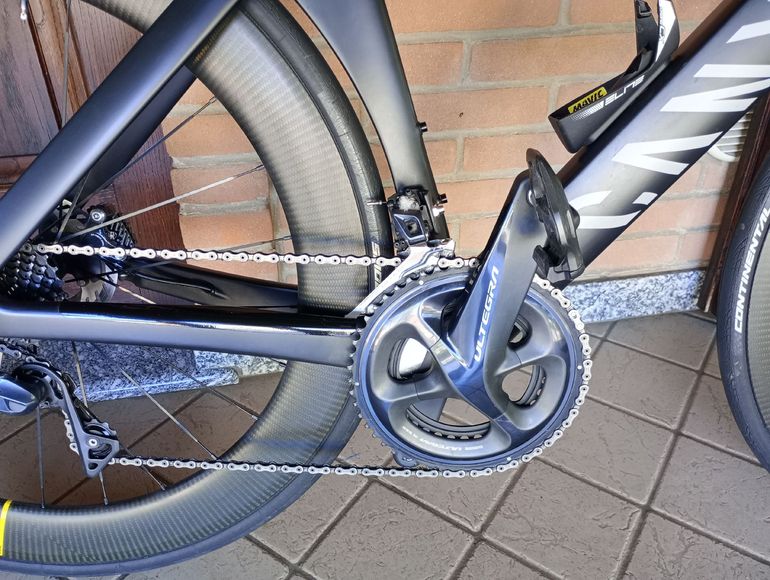 Tweedehands Canyon Aeroad Shimano Ultegra 2021 Road & Gravel — afbeelding 25 van 35