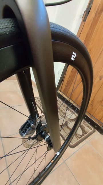 Tweedehands Giant Defy, Advanced Pro 2 2021 2021 Road & Gravel — afbeelding 9 van 16