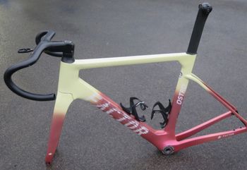 Used Factor OSTRO VAM 2022 Frameset 2022 Road & Gravel, Orange — image 2 of 3