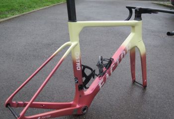Used Factor OSTRO VAM 2022 Frameset 2022 Road & Gravel, Orange — image 3 of 3