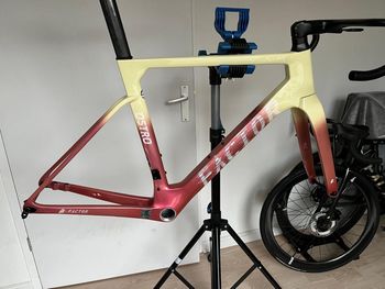 Used Factor OSTRO VAM 2022 Frameset 2022 Road & Gravel, Orange — image 1 of 3