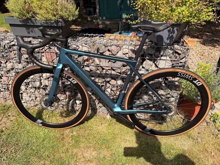 Brugt Canyon Ultimate CF SLX 8 Di2 2024 2024 Road & Gravel — billede 2 af 16