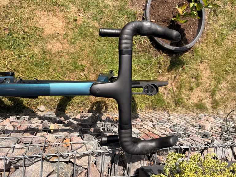 Brugt Canyon Ultimate CF SLX 8 Di2 2024 2024 Road & Gravel — billede 15 af 16