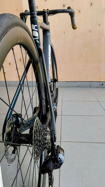 Brugt Cinelli Pressure ADR Shimano 105 Di2 2026 Road & Gravel — billede 7 af 8