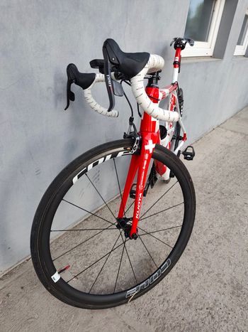 Used Kuota Khan 2018 Road & Gravel, Red — image 7 of 8