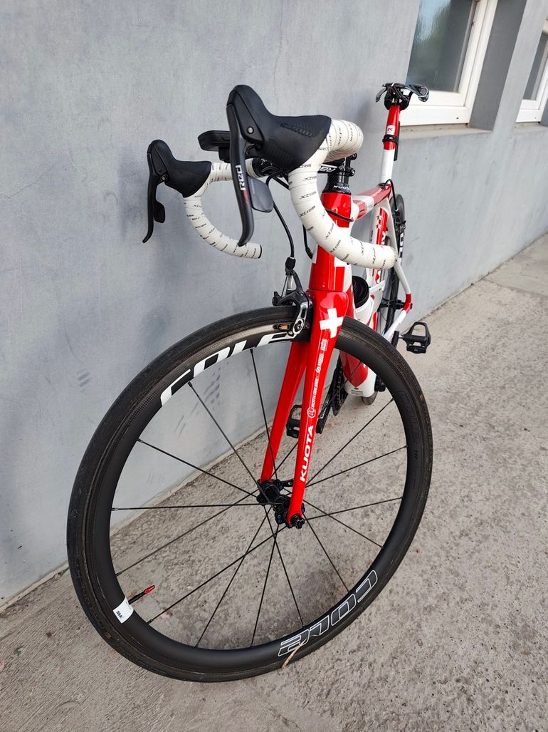 Used Kuota Khan 2018 Road & Gravel, Red — image 7 of 8