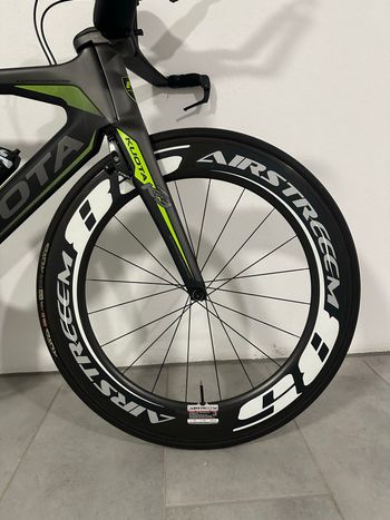 Used Kuota Custom Shimano 105 2019 Road & Gravel, Light Gray — image 4 of 6