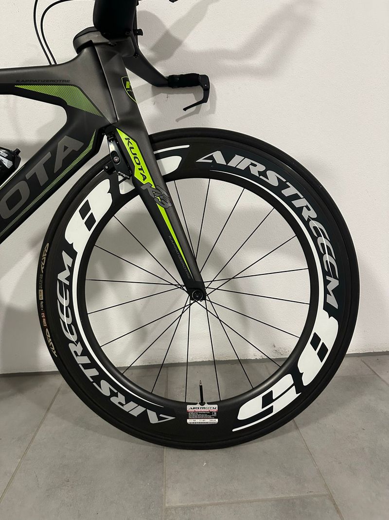 Used Kuota Custom Shimano 105 2019 Road & Gravel, Light Gray — image 4 of 6