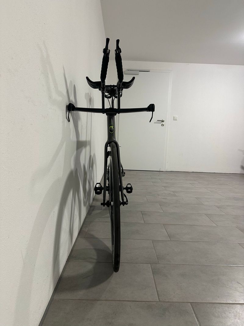 Used Kuota Custom Shimano 105 2019 Road & Gravel, Light Gray — image 5 of 6