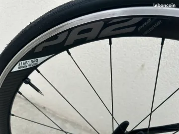 Used Giant Propel Advanced 1 2017 2017 Road & Gravel, Black — image 4 of 7