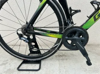Použité Giant Propel Advanced 1 2017 2017 Road & Gravel — obrázek 2 z 7