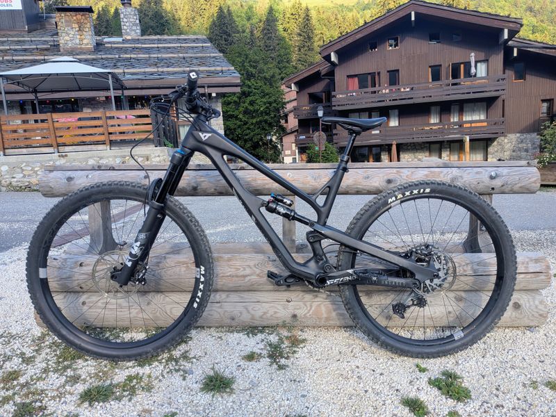 YT Industries Jeffsy CORE 3 29 2023 2023 MTB de segunda mano