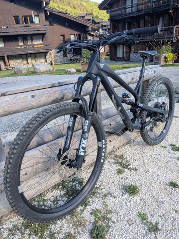 YT Industries Jeffsy CORE 3 29 2023 2023 Mountainbike usato, Nero — immagine 2 di 16