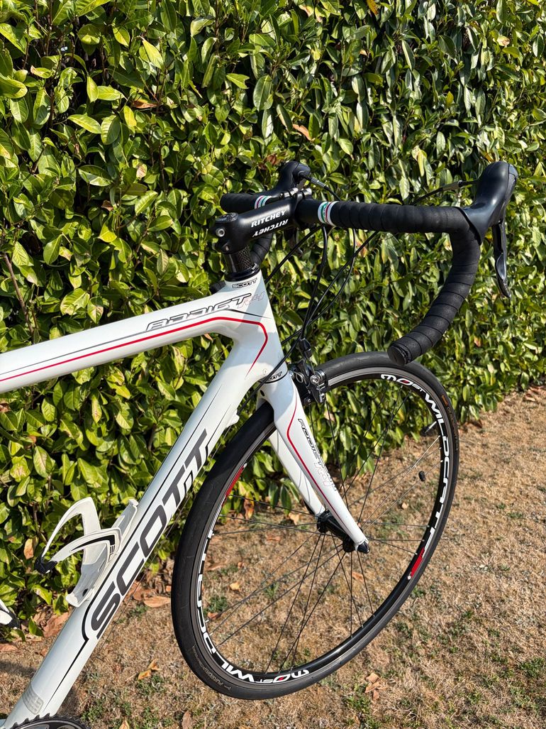Scott Addict R4 2008 Road & Gravel d'occasion — image 9 sur 11