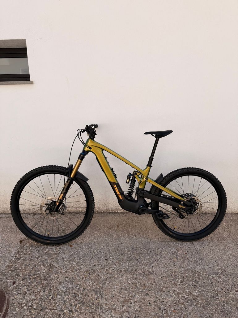 Käytetty Trek Slash+ 9.7 2026 2026 Mountainbike — kuva 1 / 9