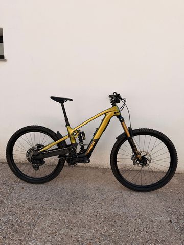 Used Trek Slash+ 9.7 2026 2026 Mountainbike, Green, 27.5, 29 — image 2 of 9
