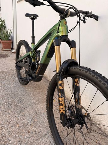 Used Trek Slash+ 9.7 2026 2026 Mountainbike, Green, 27.5, 29 — image 7 of 9
