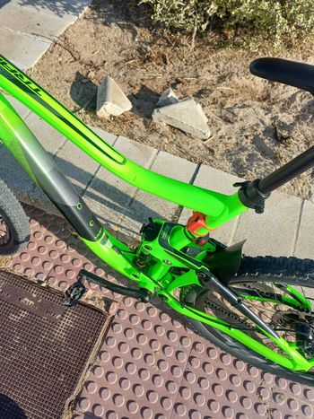 Used Giant Trance 2 2017 2017 Mountainbike, Green, 27.5 — image 4 of 4