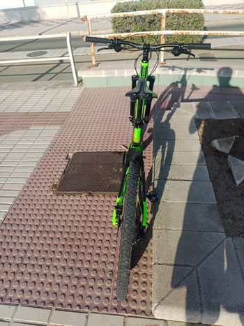 Used Giant Trance 2 2017 2017 Mountainbike, Green, 27.5 — image 3 of 4