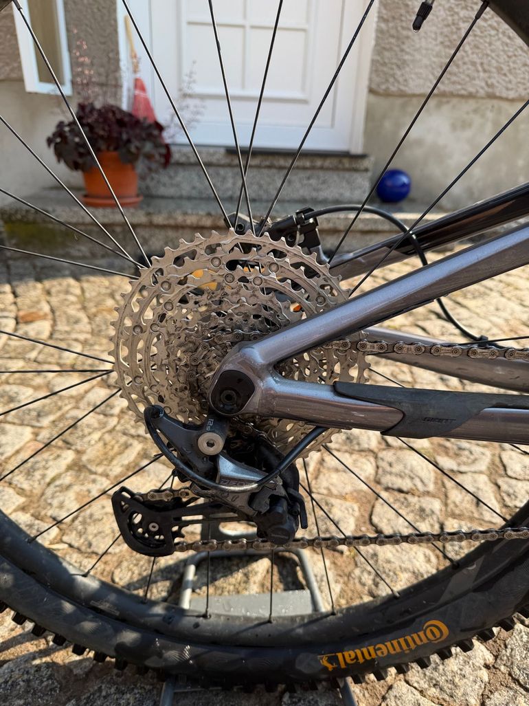 Giant Trance Shimano Deore 2023 Mountainbike usato, Nero — immagine 3 di 7