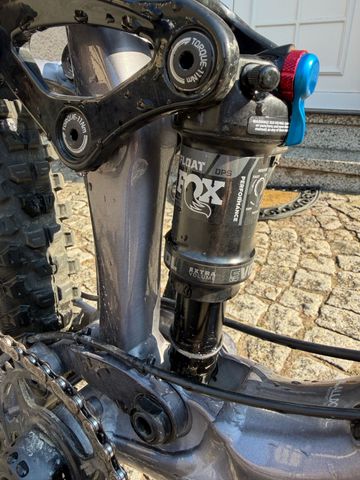 Gebrauchtes Giant Trance Shimano Deore 2023 Mountainbike, Schwarz — Bild 4 von 7