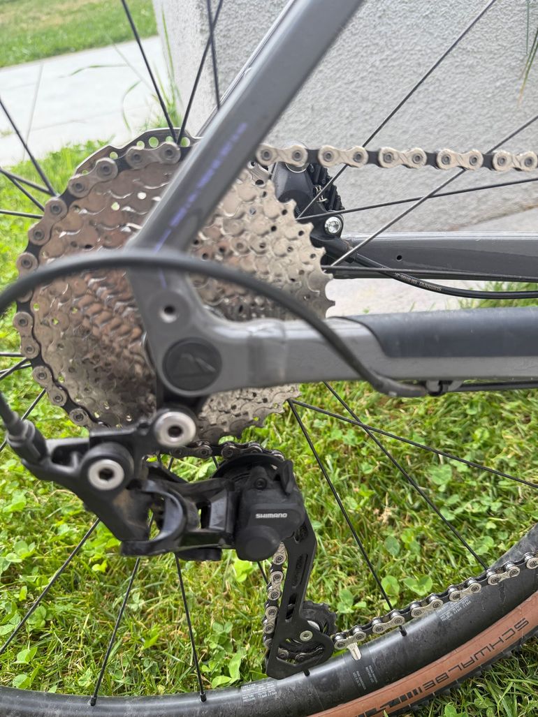 Used Canyon Grizl 6 2024 2024 Road & Gravel, Light Gray — image 3 of 3
