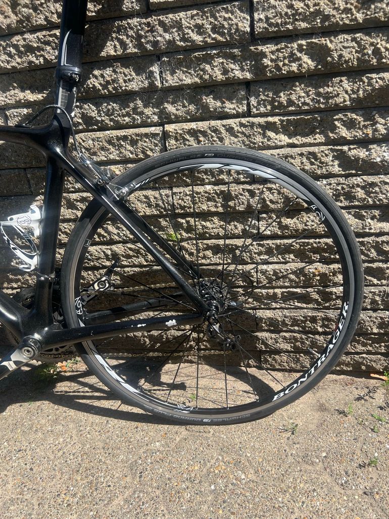Trek Madone 5 Series 2010 2010 Road & Gravel usato, Nero — immagine 4 di 7