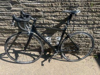 Trek Madone 5 Series 2010 2010 Road & Gravel usato, Nero — immagine 2 di 7