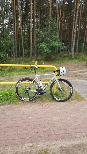 Použité Fara F/All-Road Force AXS 2024 2024 Road & Gravel