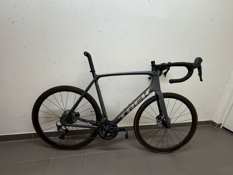 Käytetty Trek Émonda SL 6 Disc Pro 2021 2021 Road & Gravel