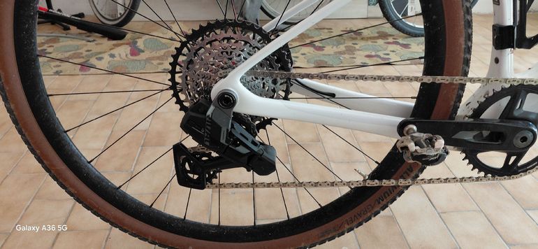 Used Fondriest Custom SRAM Force eTap AXS 2026 Road & Gravel, White — image 6 of 7
