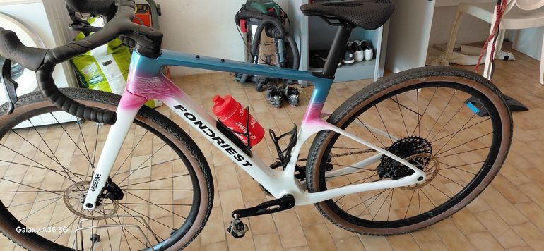 Used Fondriest Custom SRAM Force eTap AXS 2026 Road & Gravel, White — image 2 of 7