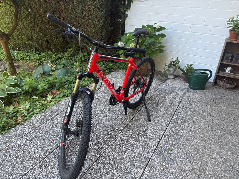 Použité Giant Talon 27.5 1 2019 2019 MTB