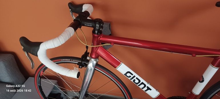 Giant Bowery WheelTop EDS 2011 Road & Gravel d'occasion — image 3 sur 7