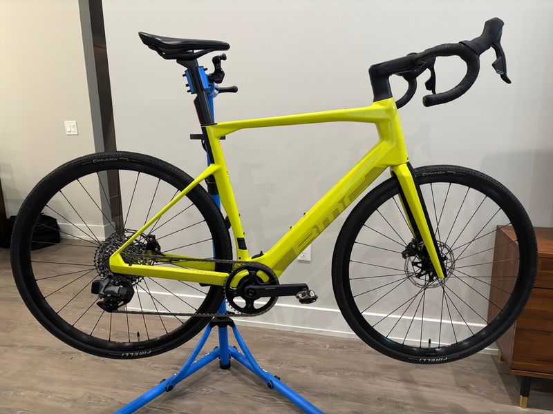 Used BMC Roadmachine 01 AMP X TWO USA 2023 2023 Road & Gravel
