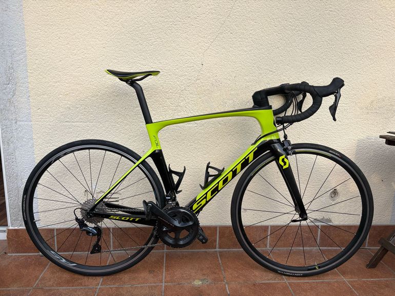 Scott Foil 20 silver/black 2019 2019 Road & Gravel usato, Verde — immagine 1 di 5
