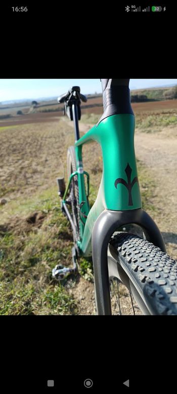 Wilier Rave SRAM Rival 2025 Road & Gravel de segunda mano, Verde — imagen 3 de 7