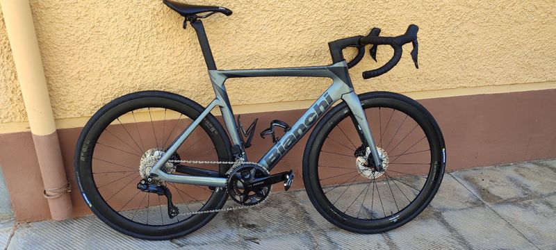 Bianchi Oltre Shimano 105 Di2 2025 Road & Gravel de segunda mano