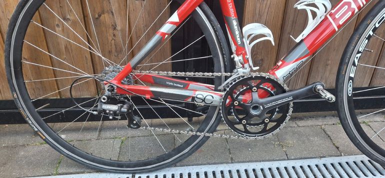 Used BMC Roadmachine Campagnolo Chorus 2014 Road & Gravel, Red — image 3 of 4