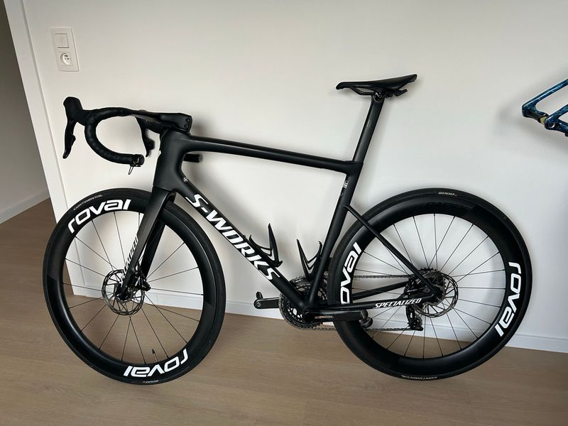 Käytetty Specialized Tarmac SL8 Pro - SRAM Force eTap AXS 2024 2024 Road & Gravel