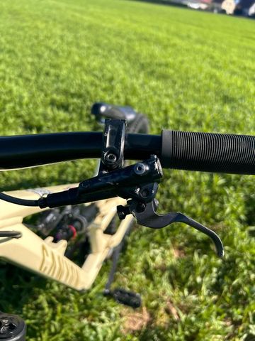 Canyon Torque Mullet AL 6 2023 2023 Mountainbike usato, Bianco — immagine 5 di 6